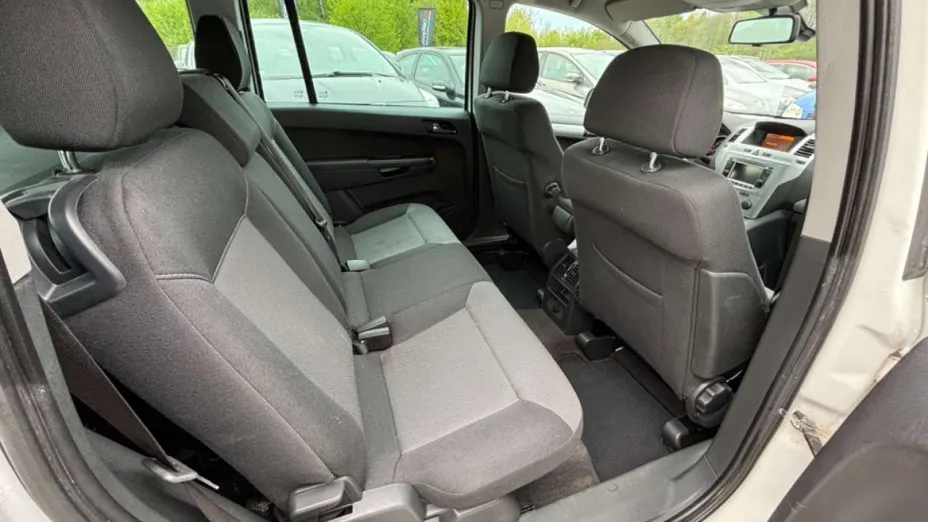 OPEL Zafira -