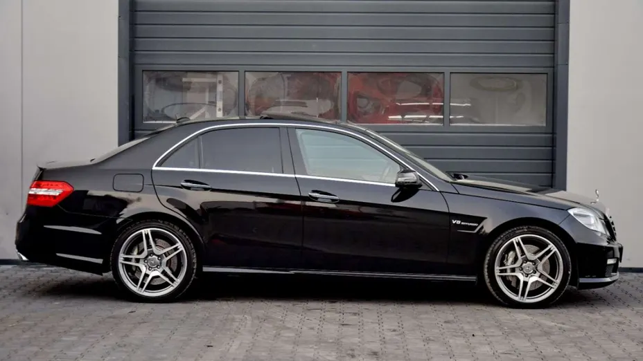 MERCEDES-BENZ E Klasa -