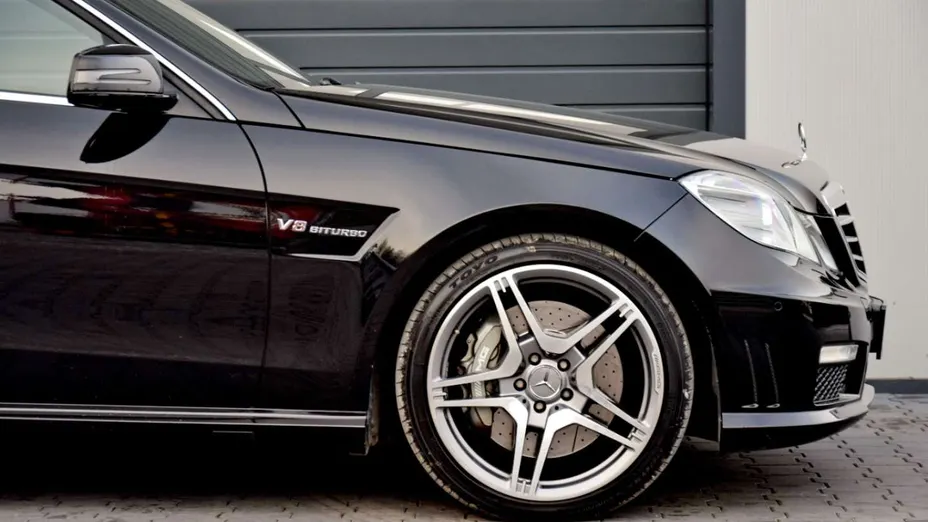 MERCEDES-BENZ E Klasa -