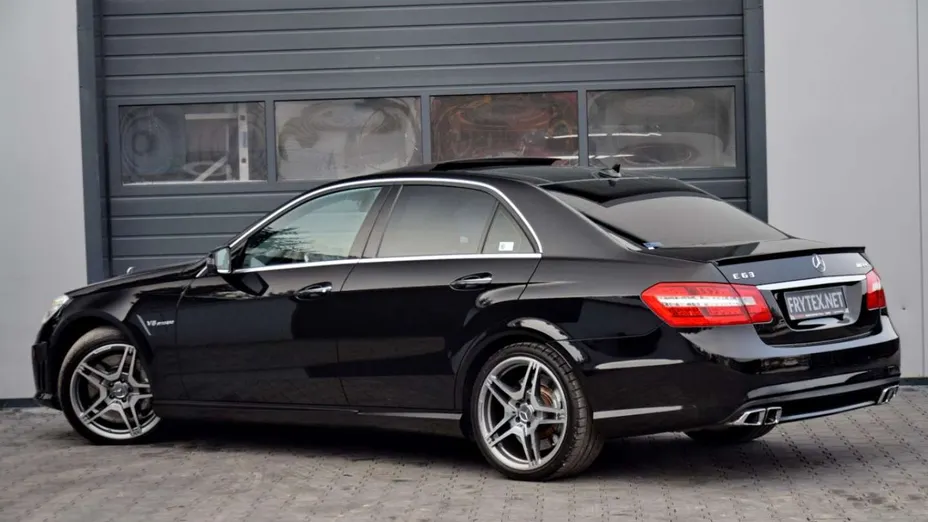 MERCEDES-BENZ E Klasa -