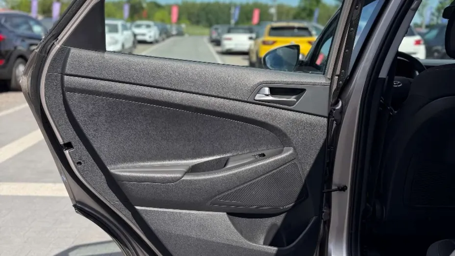 HYUNDAI Tucson -