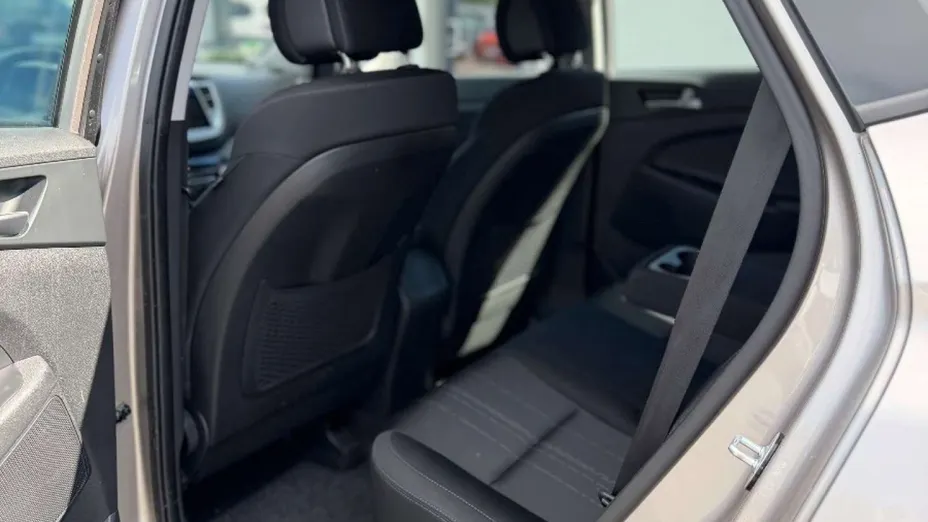 HYUNDAI Tucson -