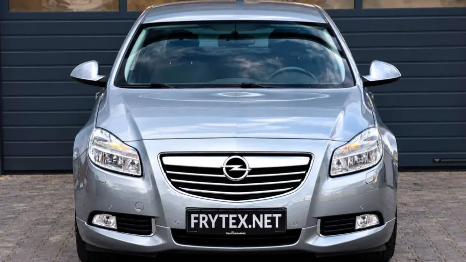 OPEL Insignia -