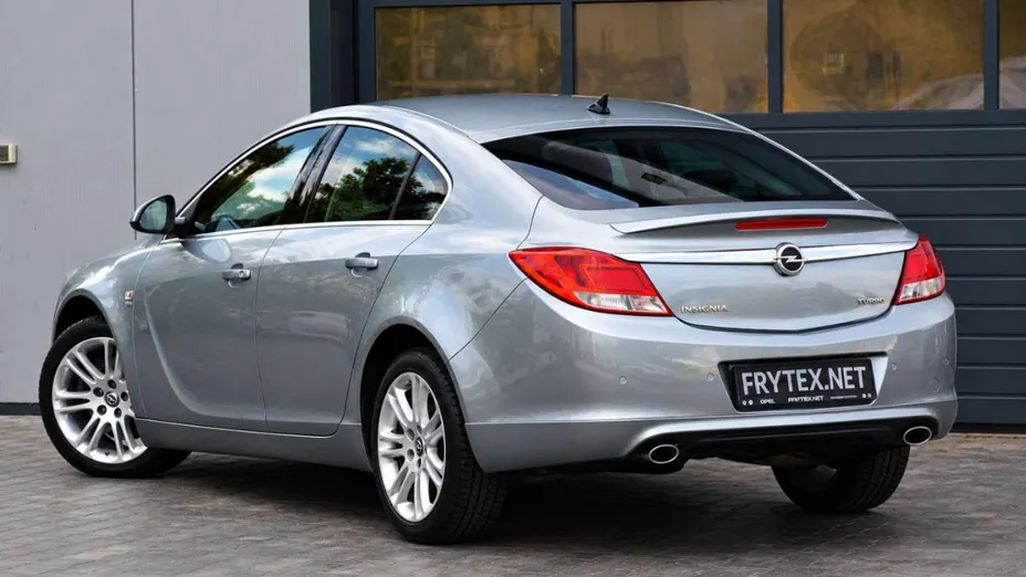 OPEL Insignia -