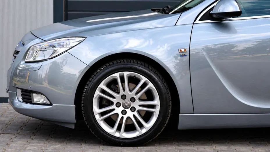 OPEL Insignia -