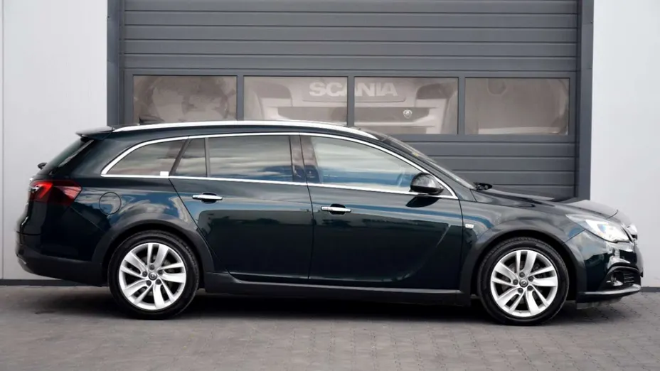 OPEL Insignia -