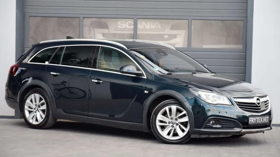 OPEL Insignia -