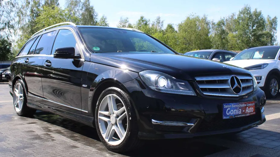 MERCEDES-BENZ C Klasa -