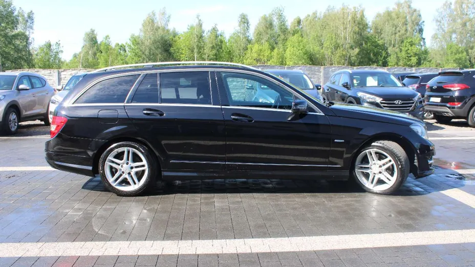 MERCEDES-BENZ C Klasa -