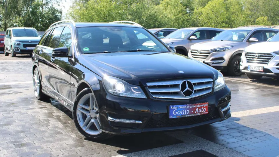 MERCEDES-BENZ C Klasa -
