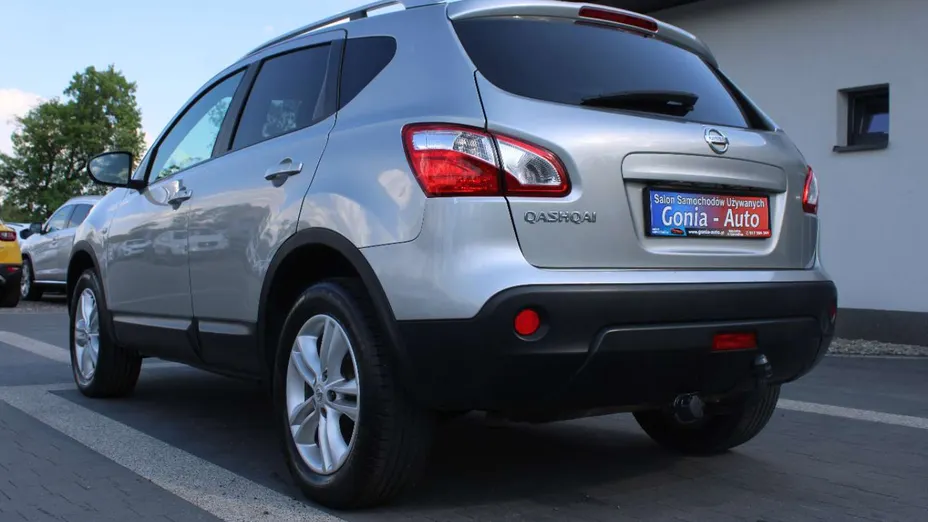 NISSAN Qashqai -