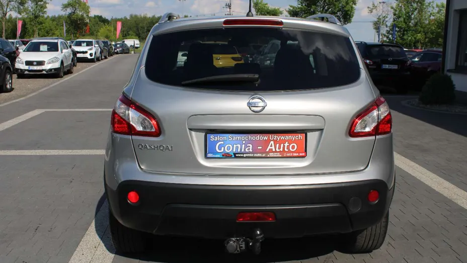 NISSAN Qashqai -