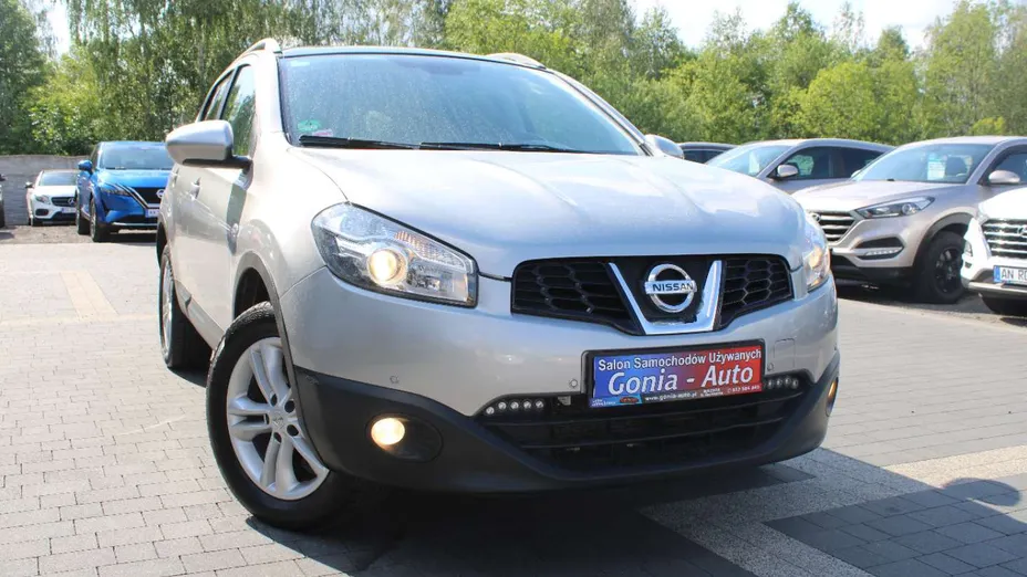 NISSAN Qashqai -