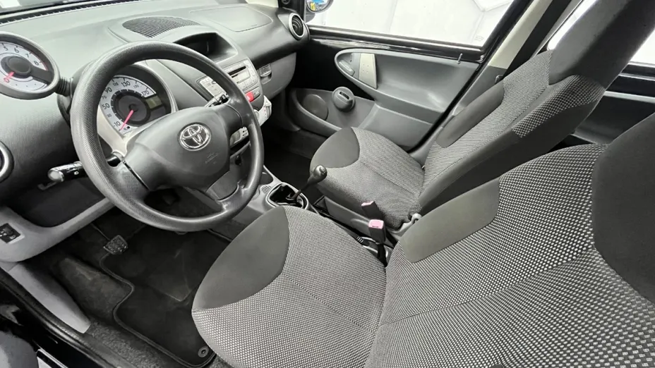 TOYOTA Aygo -