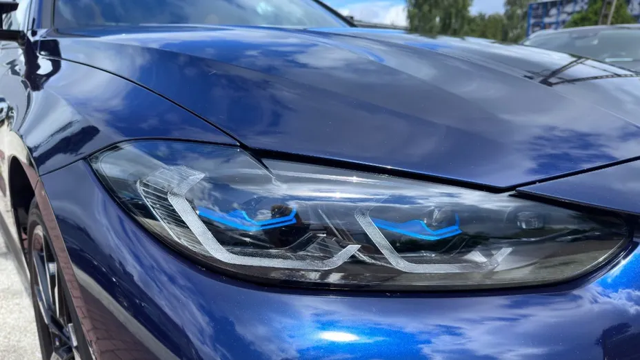 BMW i4 -
