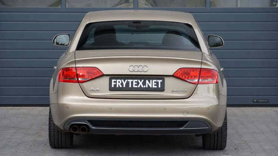 AUDI A4 -