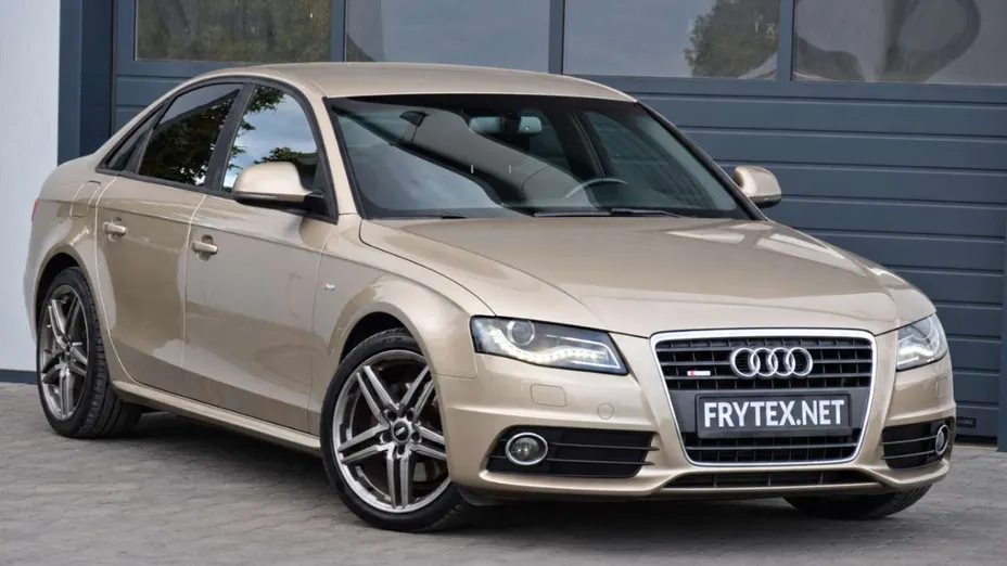 AUDI A4 -