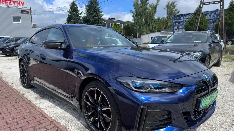 BMW i4 -