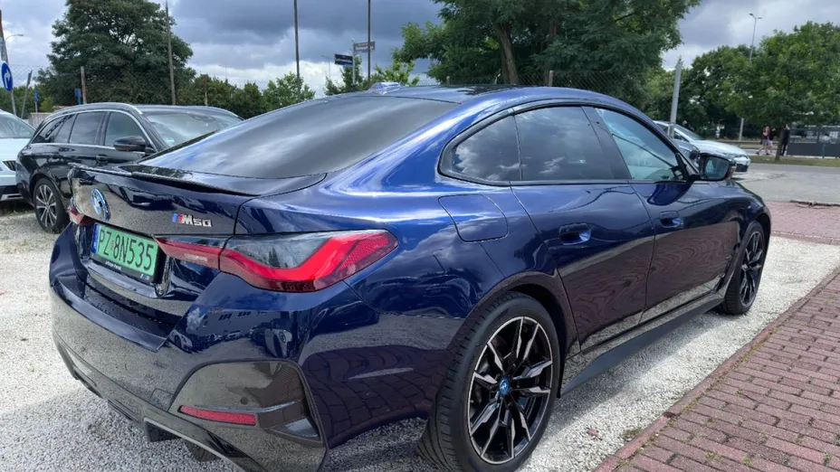 BMW i4 -