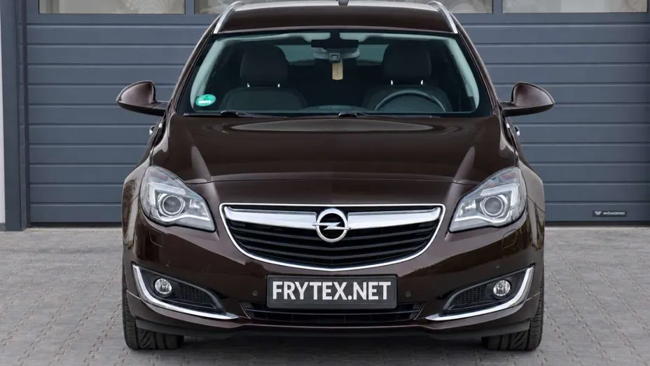 OPEL Insignia -