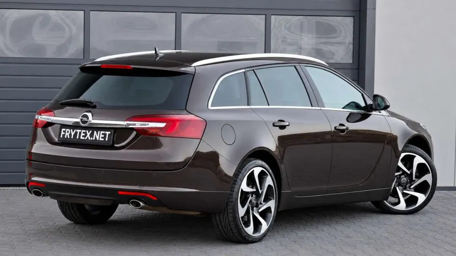 OPEL Insignia -