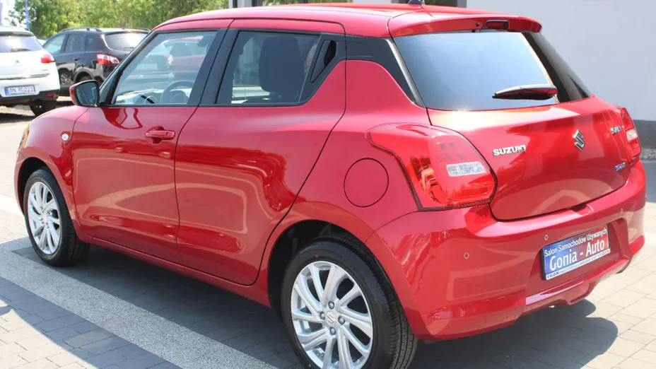 SUZUKI Swift -