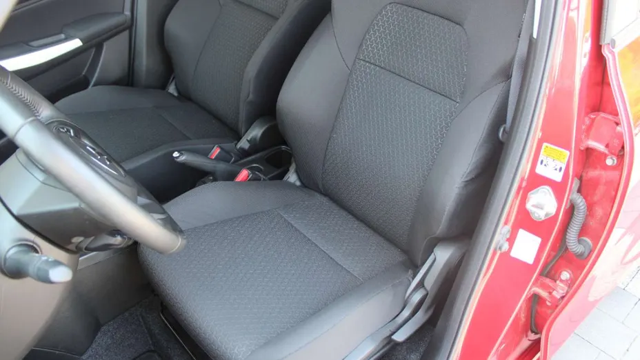 SUZUKI Swift -