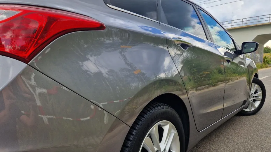 HYUNDAI i30 -
