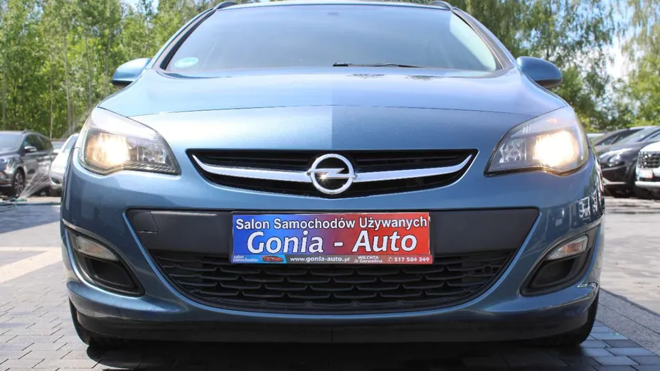 OPEL Astra -