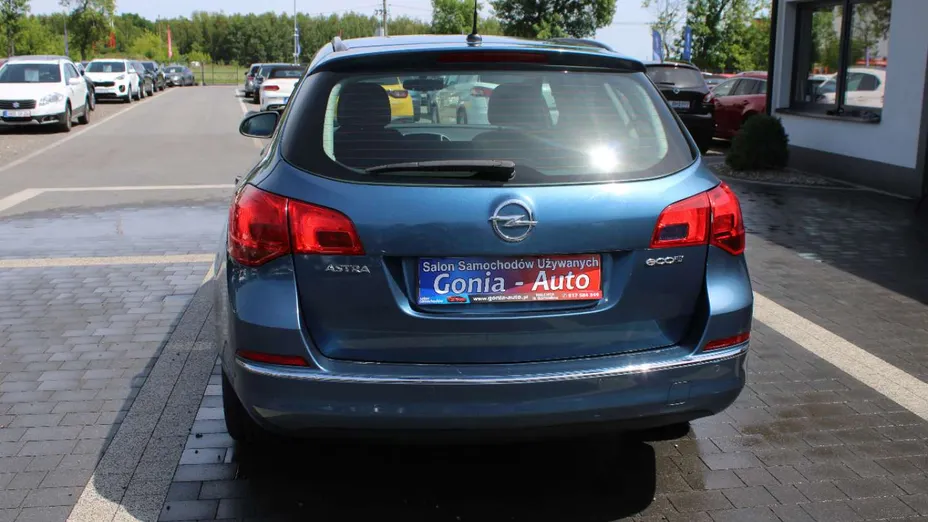 OPEL Astra -