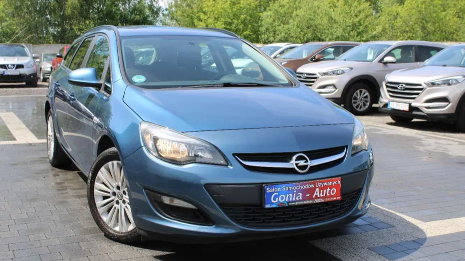 OPEL Astra -