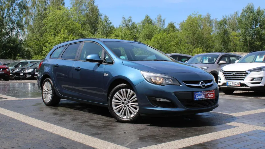 OPEL Astra -