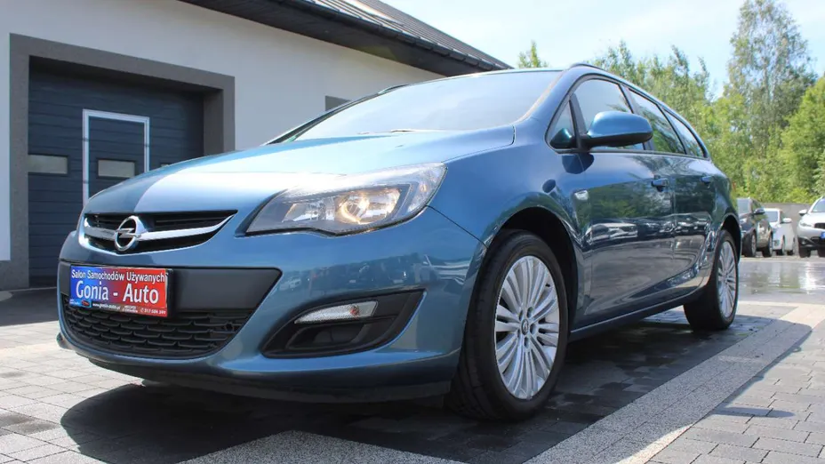OPEL Astra -