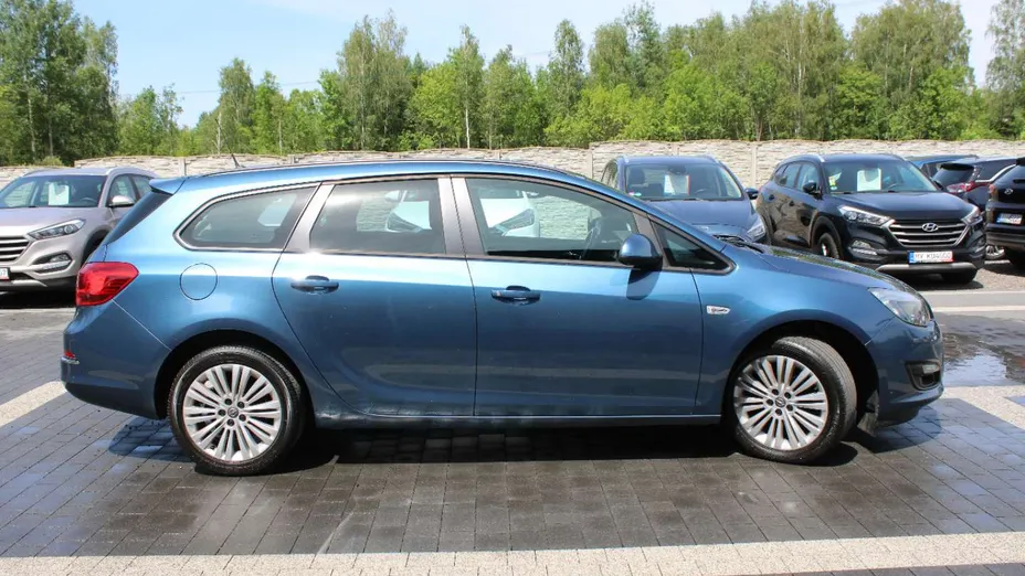 OPEL Astra -