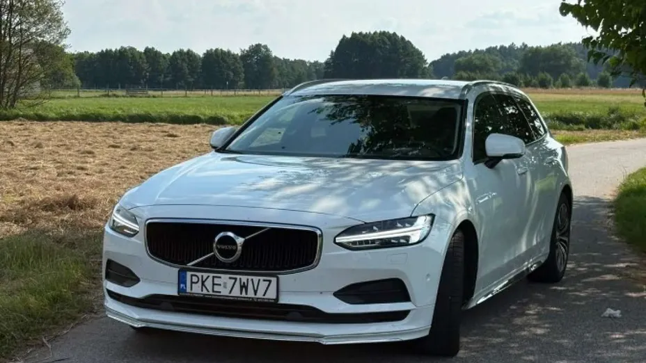 VOLVO V90 -