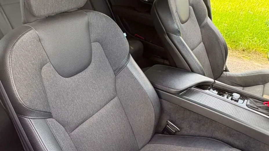 VOLVO V90 -