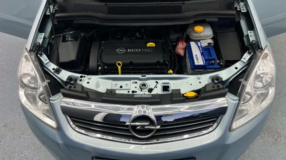 OPEL Zafira -