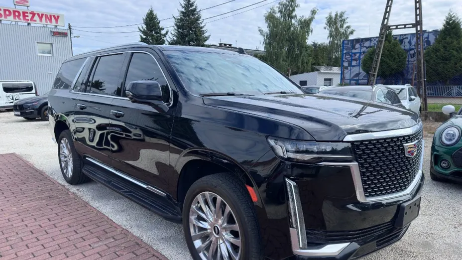 CADILLAC Escalade -