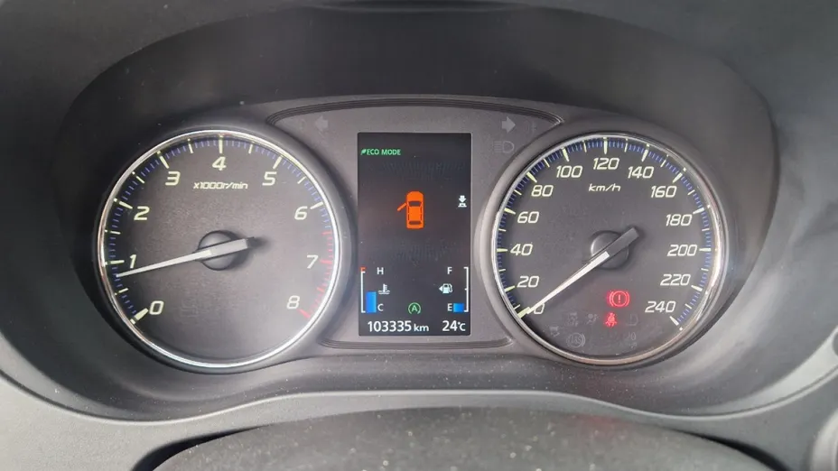 MITSUBISHI Outlander -