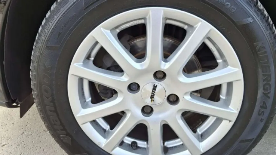RENAULT Clio -