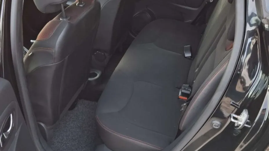 RENAULT Clio -