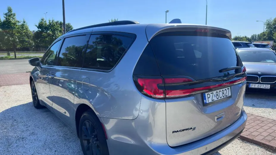 CHRYSLER Pacifica -