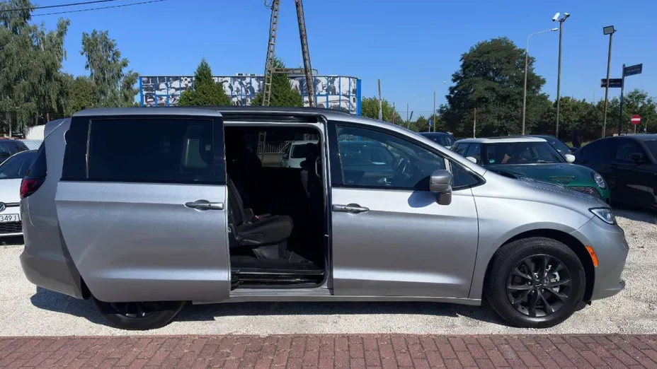 CHRYSLER Pacifica -