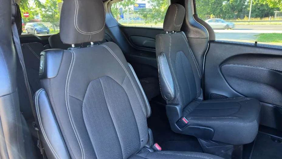 CHRYSLER Pacifica -