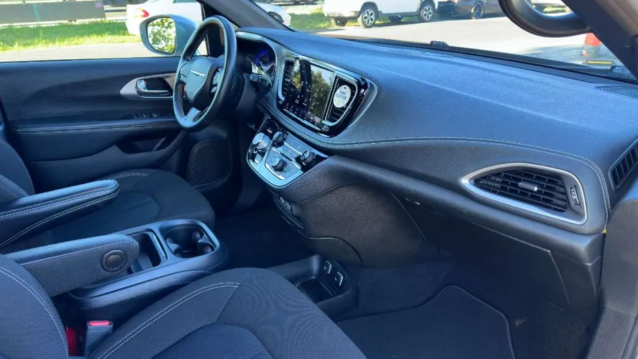 CHRYSLER Pacifica -