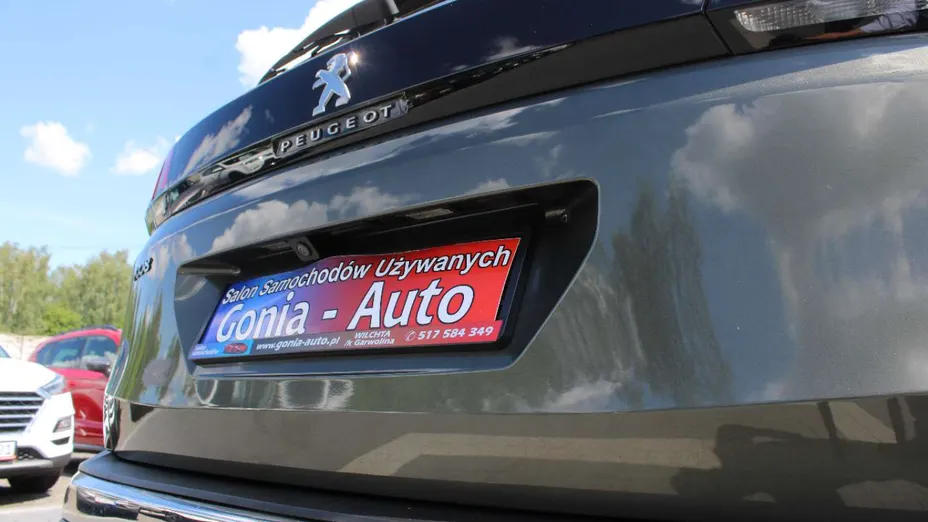 PEUGEOT 3008 -