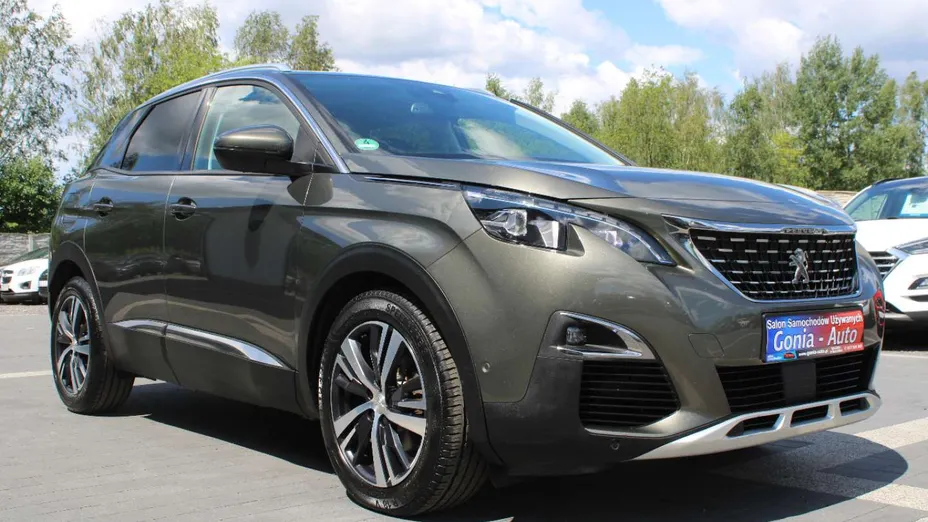 PEUGEOT 3008 -