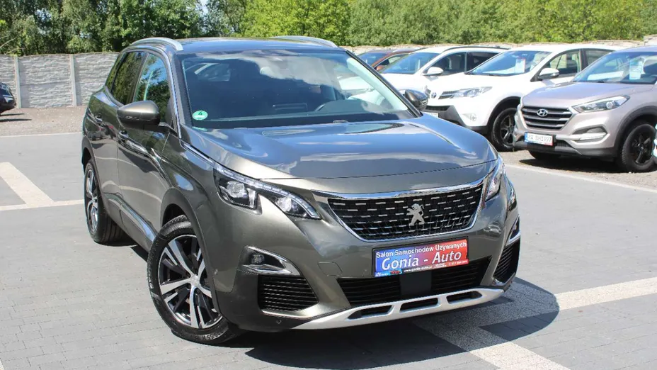 PEUGEOT 3008 -