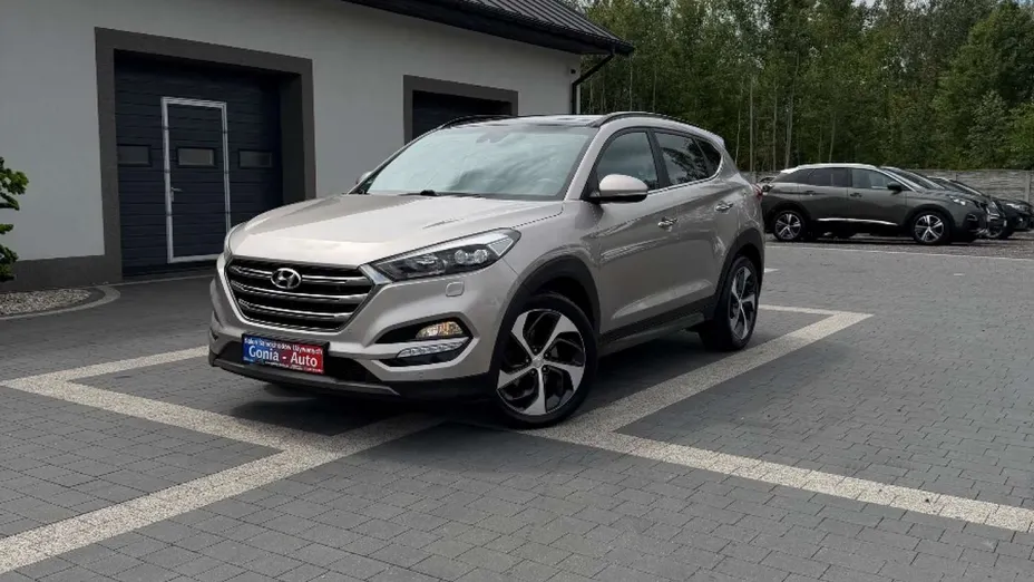 HYUNDAI Tucson -