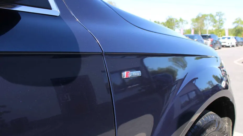 AUDI Q7 -